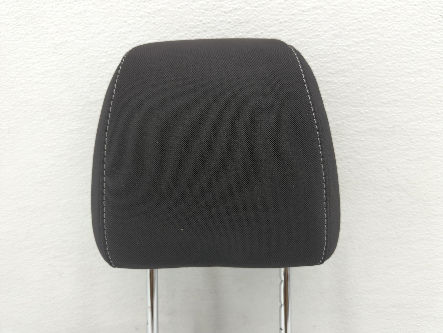 2013-2015 Ford Escape Headrest Head Rest Front Driver Passenger Seat - Oemusedautoparts1.com
