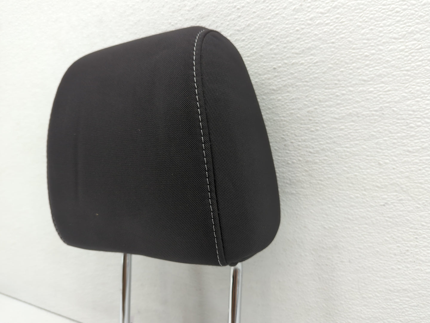 2013-2015 Ford Escape Headrest Head Rest Front Driver Passenger Seat - Oemusedautoparts1.com