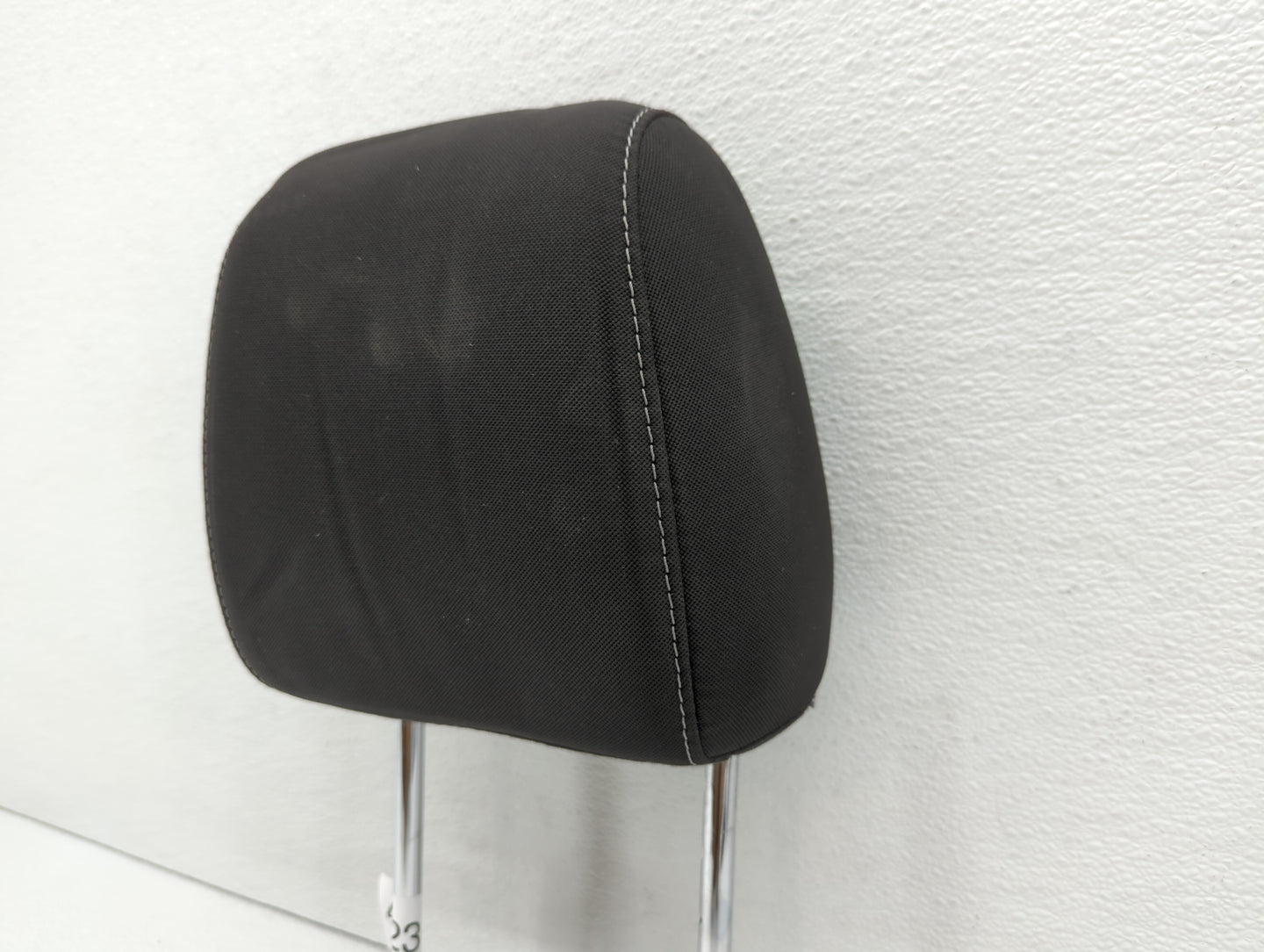 2013-2015 Ford Escape Headrest Head Rest Front Driver Passenger Seat - Oemusedautoparts1.com