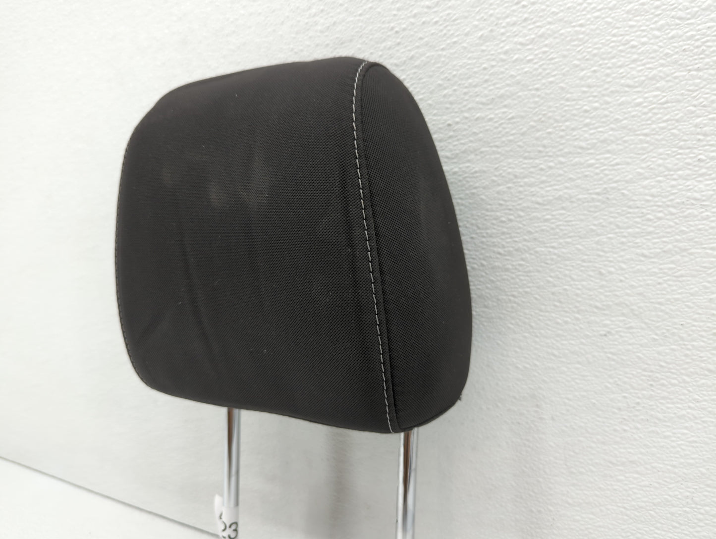 2013-2015 Ford Escape Headrest Head Rest Front Driver Passenger Seat - Oemusedautoparts1.com