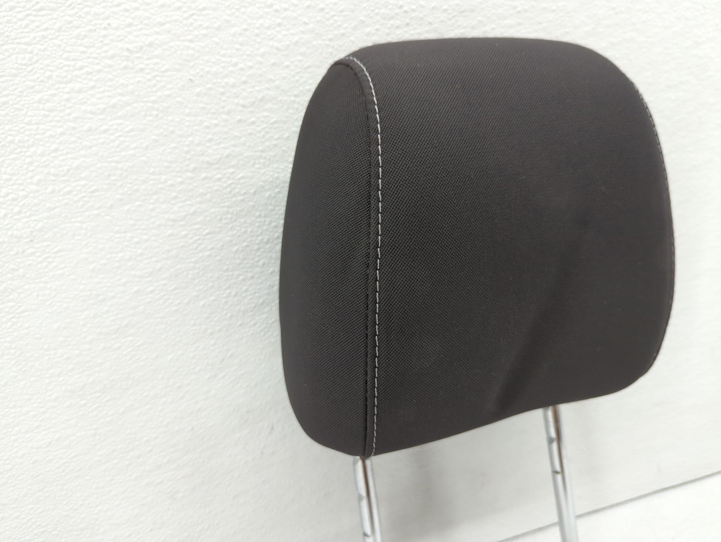 2014-2015 Ford Escape Headrest Head Rest Front Driver Passenger Seat - Oemusedautoparts1.com