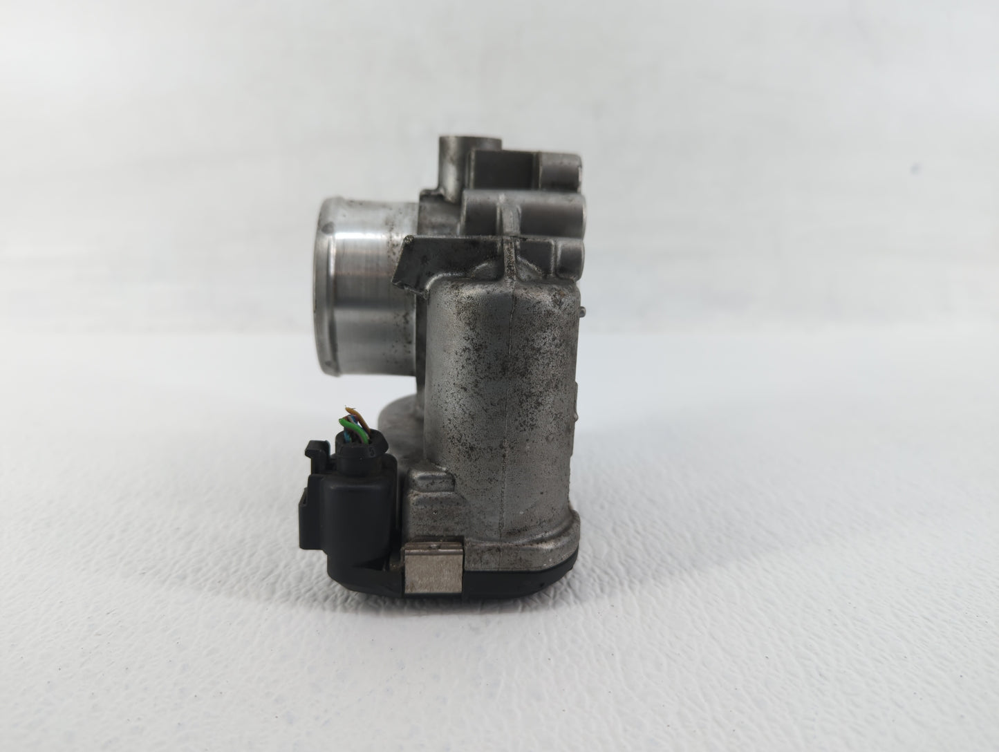2013-2016 Ford Escape Throttle Body P/N:7S7G-9F991-CA Fits Fits 2013 2014 2015 2016 2017 2018 2019 OEM Used Auto Parts - Oem