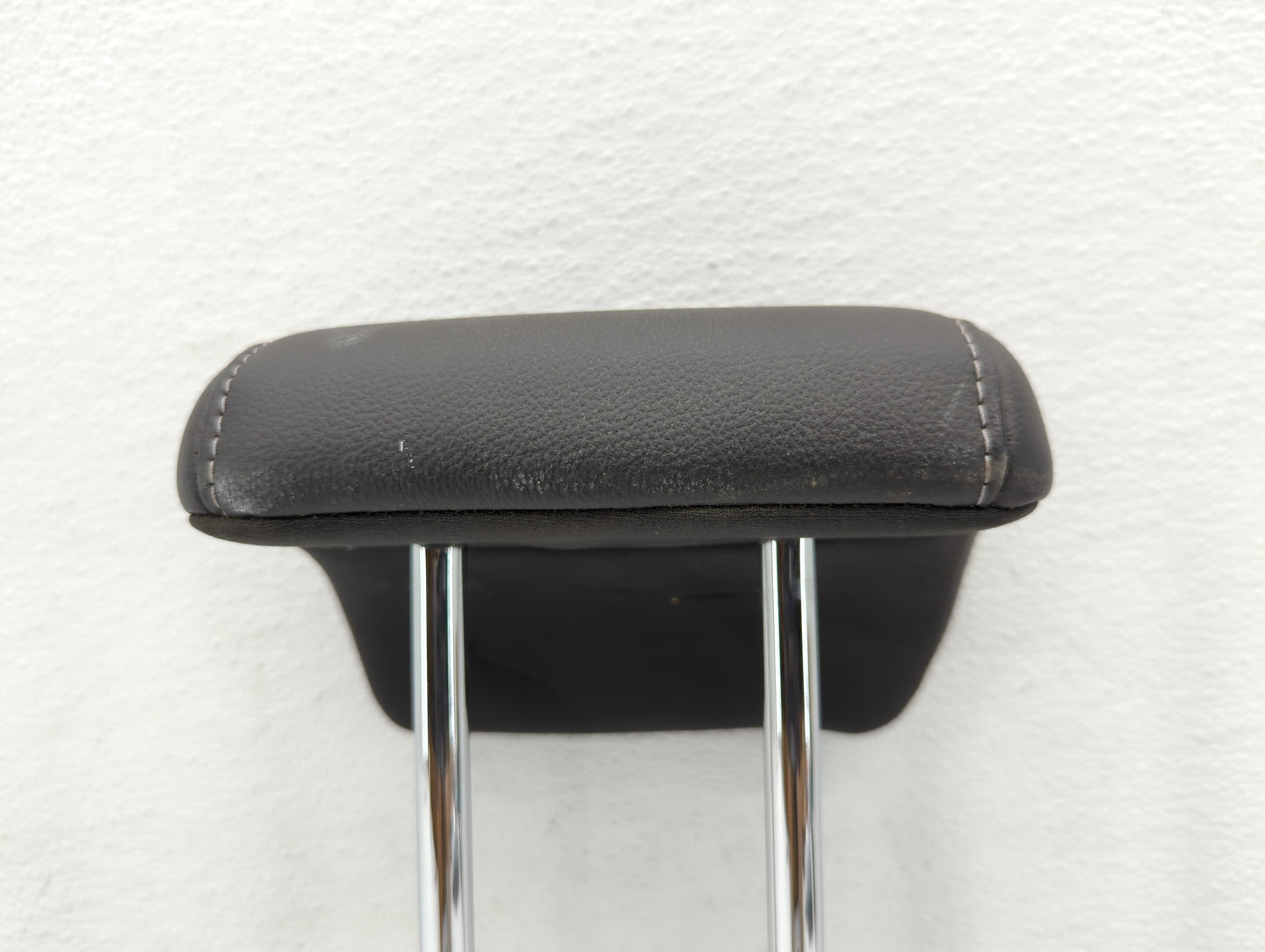 2013-2015 Ford Escape Headrest Head Rest Rear Center Seat Fits Fits 2013 2014 2015 OEM Used Auto Parts - Oemusedautoparts1.c