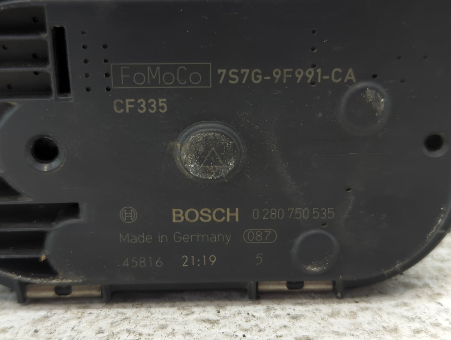 2013-2016 Ford Escape Throttle Body P/N:7S7G-9F991-CA Fits Fits 2013 2014 2015 2016 2017 2018 2019 OEM Used Auto Parts - Oem