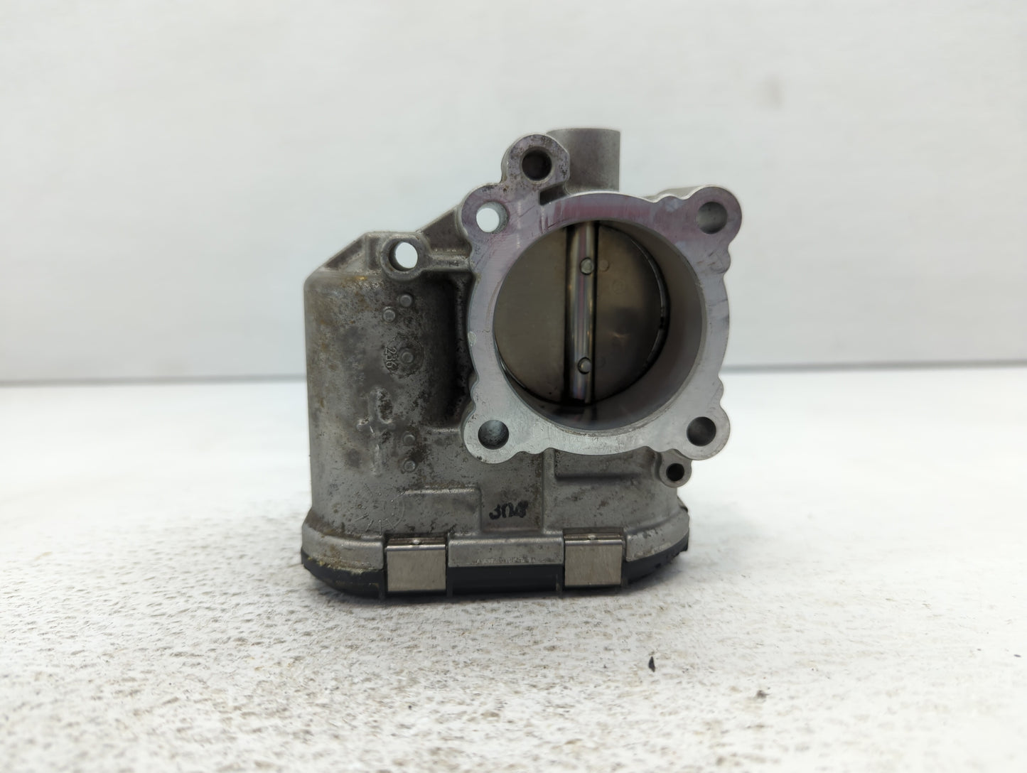 2013-2016 Ford Escape Throttle Body P/N:7S7G-9F991-CA Fits Fits 2013 2014 2015 2016 2017 2018 2019 OEM Used Auto Parts - Oem
