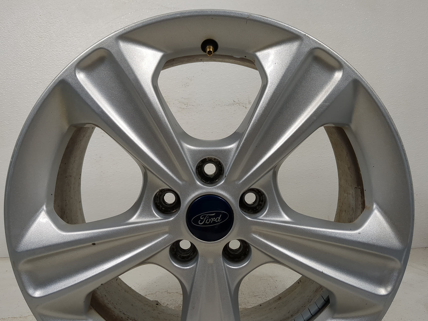 2013-2016 Ford Escape Oem Wheel Rim 5000846 - Oemusedautoparts1.com