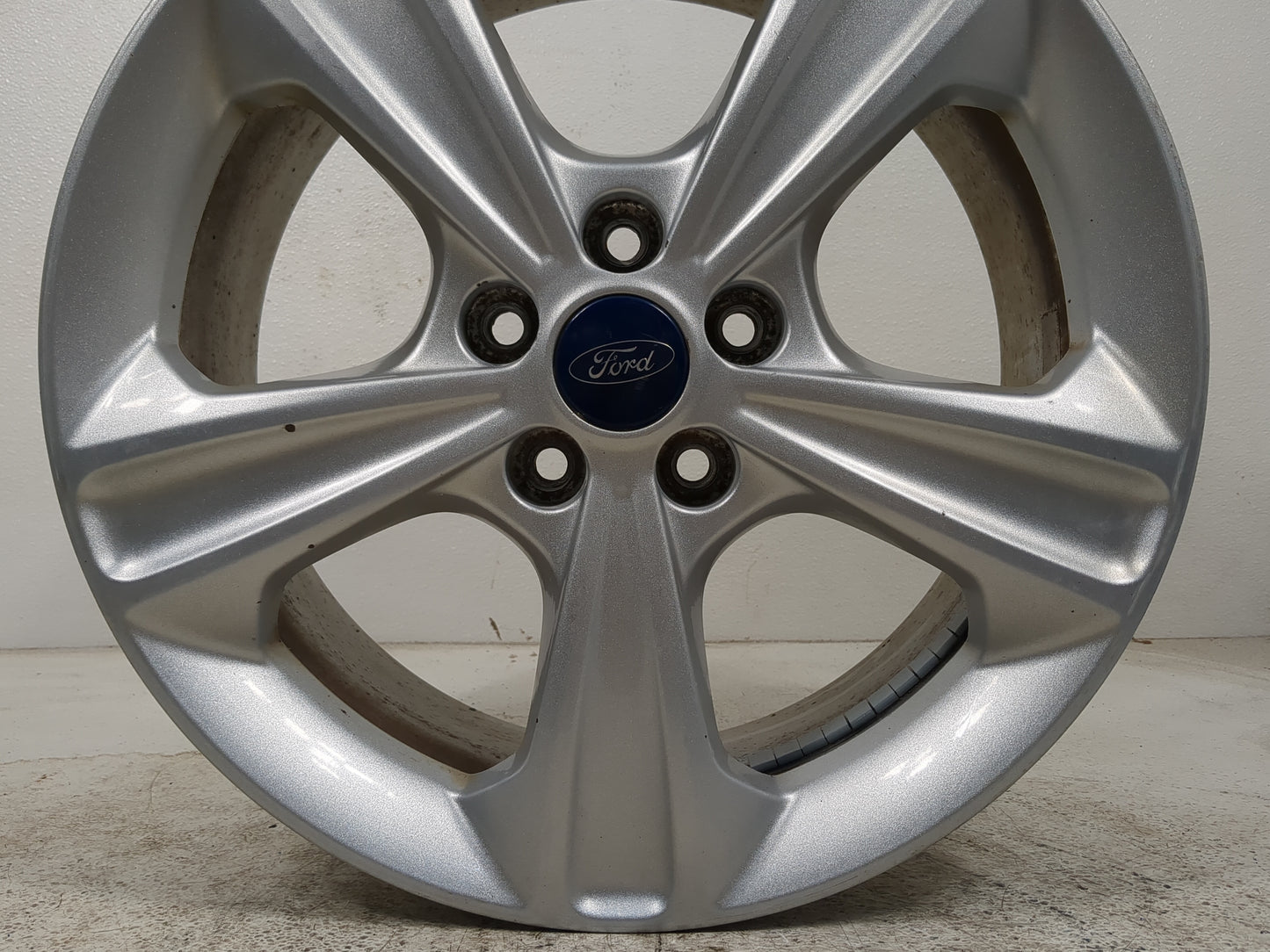2013-2016 Ford Escape Oem Wheel Rim 5000846 - Oemusedautoparts1.com