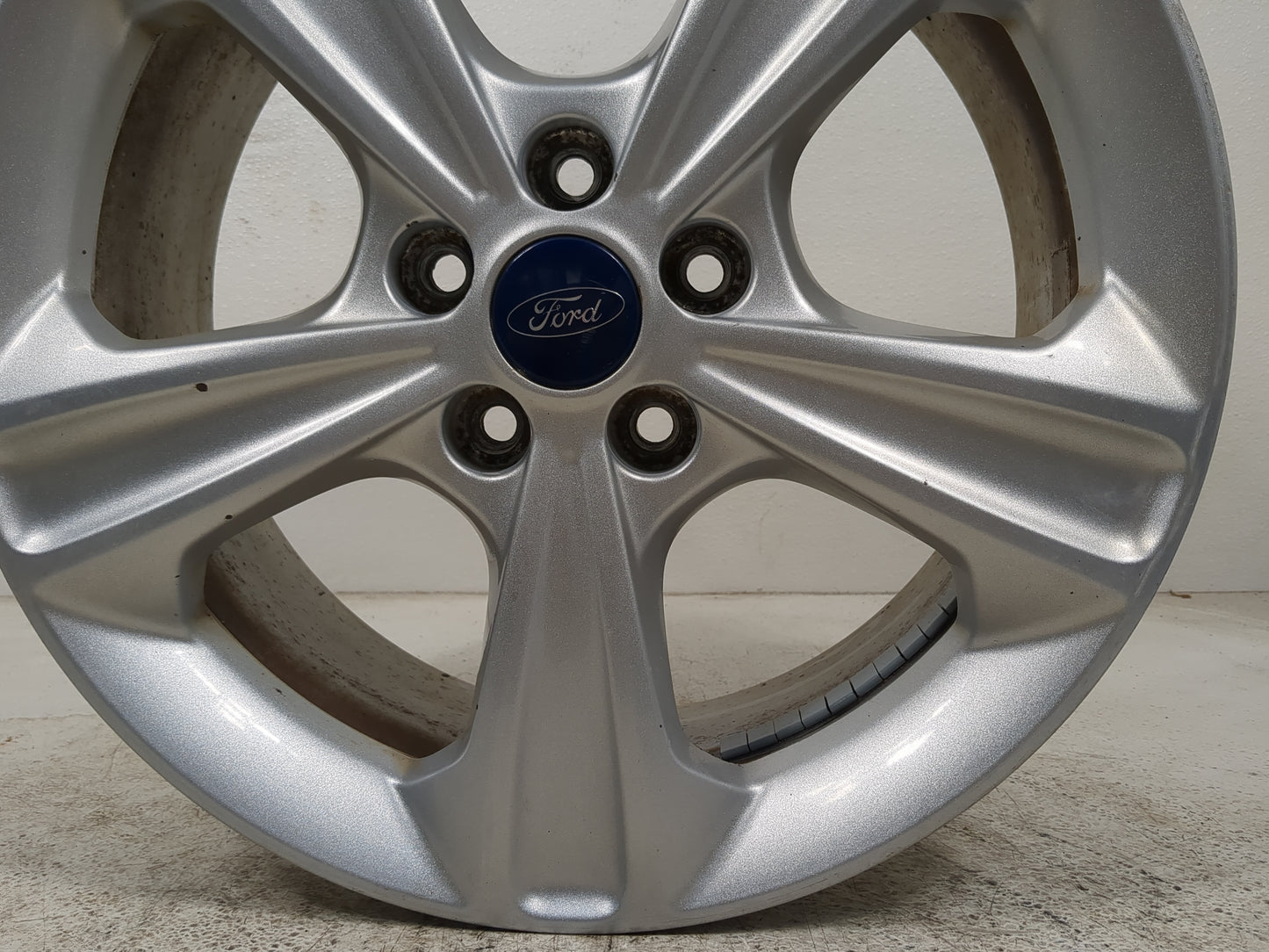 2013-2016 Ford Escape Oem Wheel Rim 5000846 - Oemusedautoparts1.com