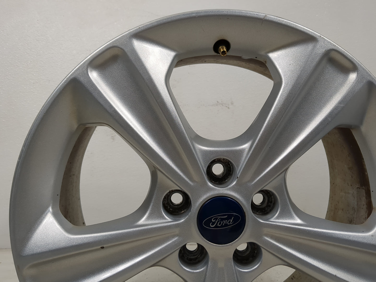 2013-2016 Ford Escape Oem Wheel Rim 5000846 - Oemusedautoparts1.com
