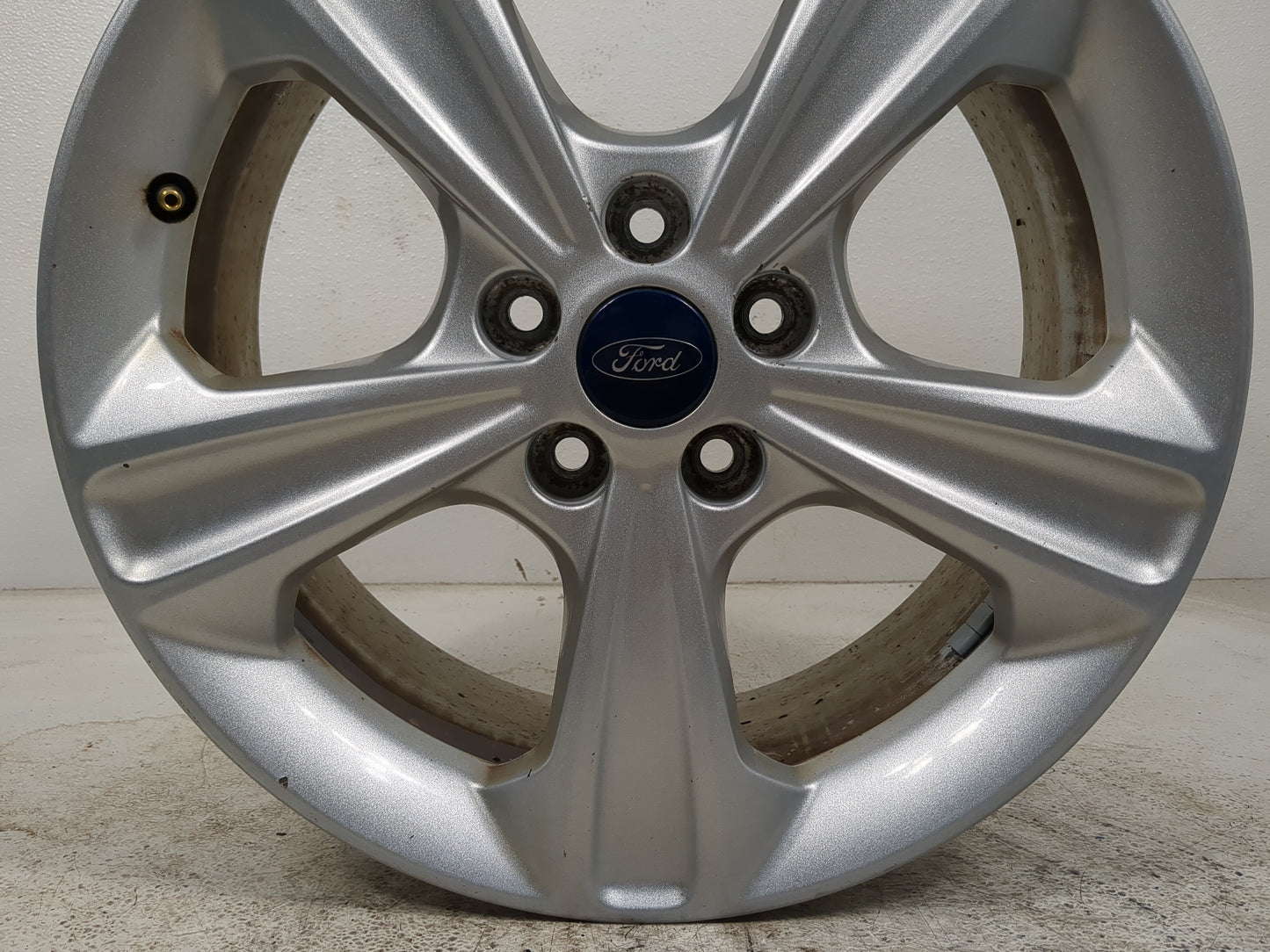 2013-2016 Ford Escape Oem Wheel Rim 5000847 - Oemusedautoparts1.com