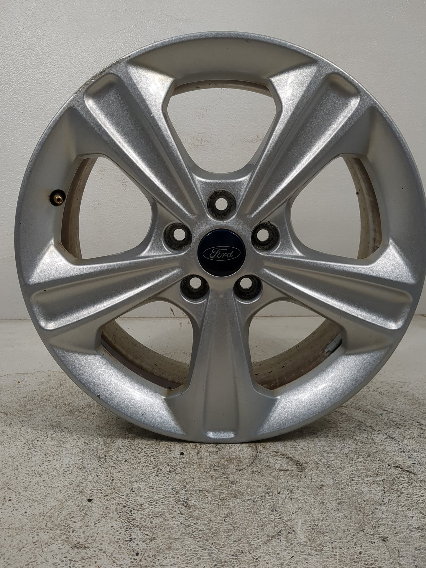 2013-2016 Ford Escape Oem Wheel Rim 5000847 - Oemusedautoparts1.com