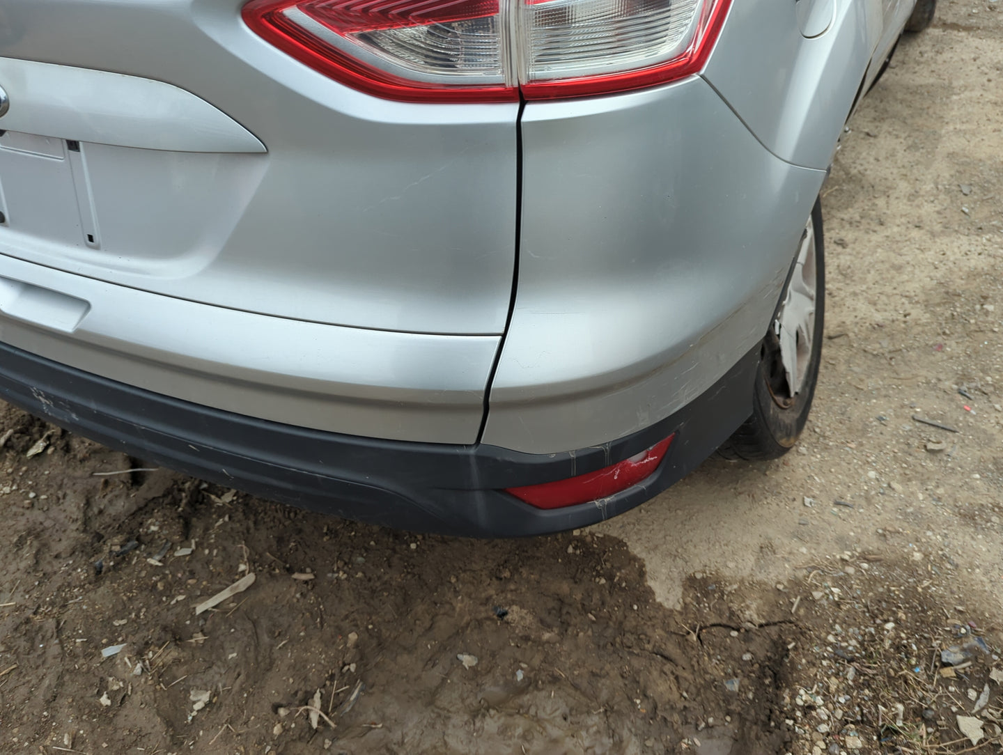 2013-2016 Ford Escape Rear Bumper Assembly Oem 5006804 - Oemusedautoparts1.com