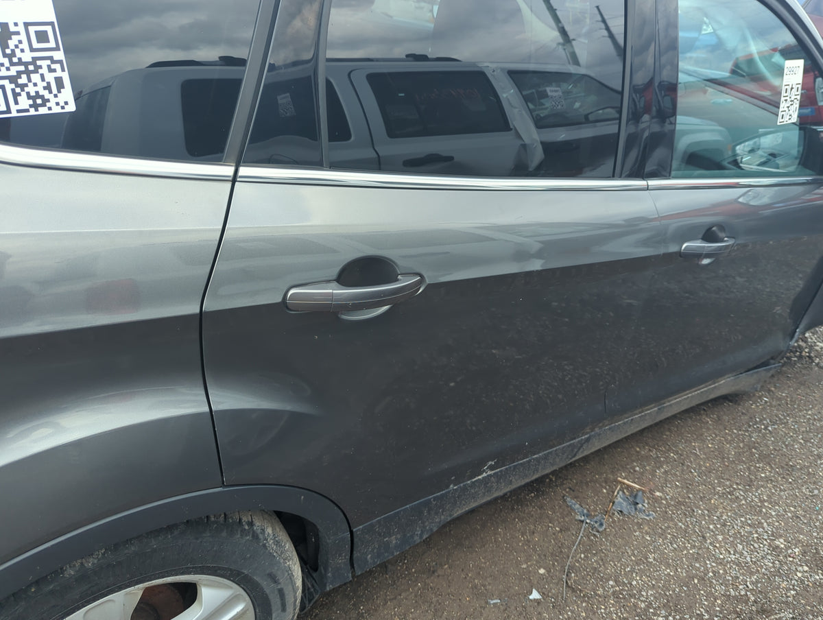 2013-2019 Ford Escape Passenger Rear Door Oem 5008032 - Oemusedautoparts1.com