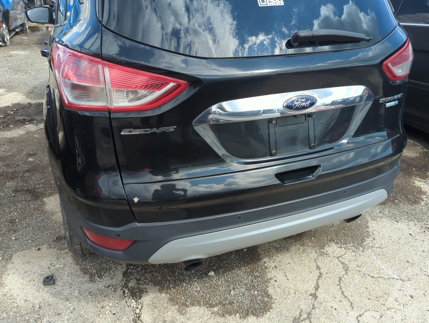 2013-2016 Ford Escape Rear Bumper Assembly Oem 5009154 - Oemusedautoparts1.com