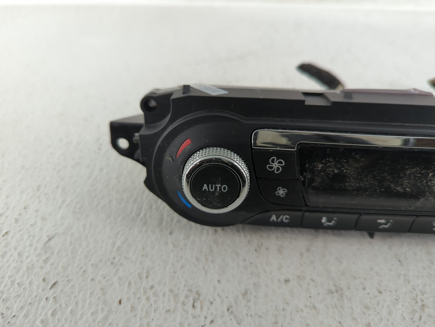 2013-2015 Ford Escape Climate Control Module Temperature AC/Heater Replacement P/N:CJ5T-18C612-BE CJ5T-18C612-AE Fits OEM Us