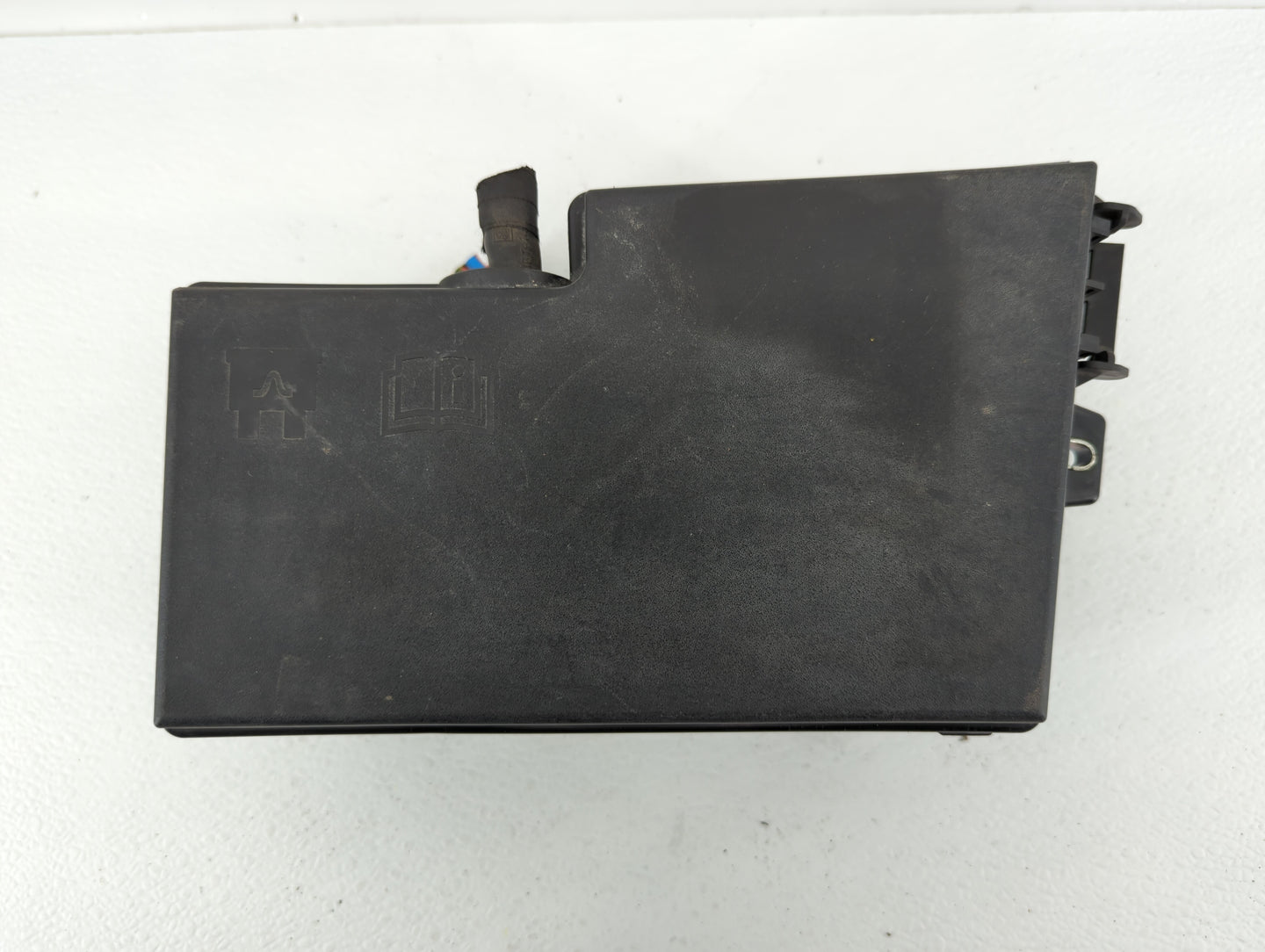 2013-2016 Ford Escape Fusebox Fuse Box Panel Relay Module P/N:AV6T-14A067-AC Fits Fits 2013 2014 2015 2016 OEM Used Auto Par