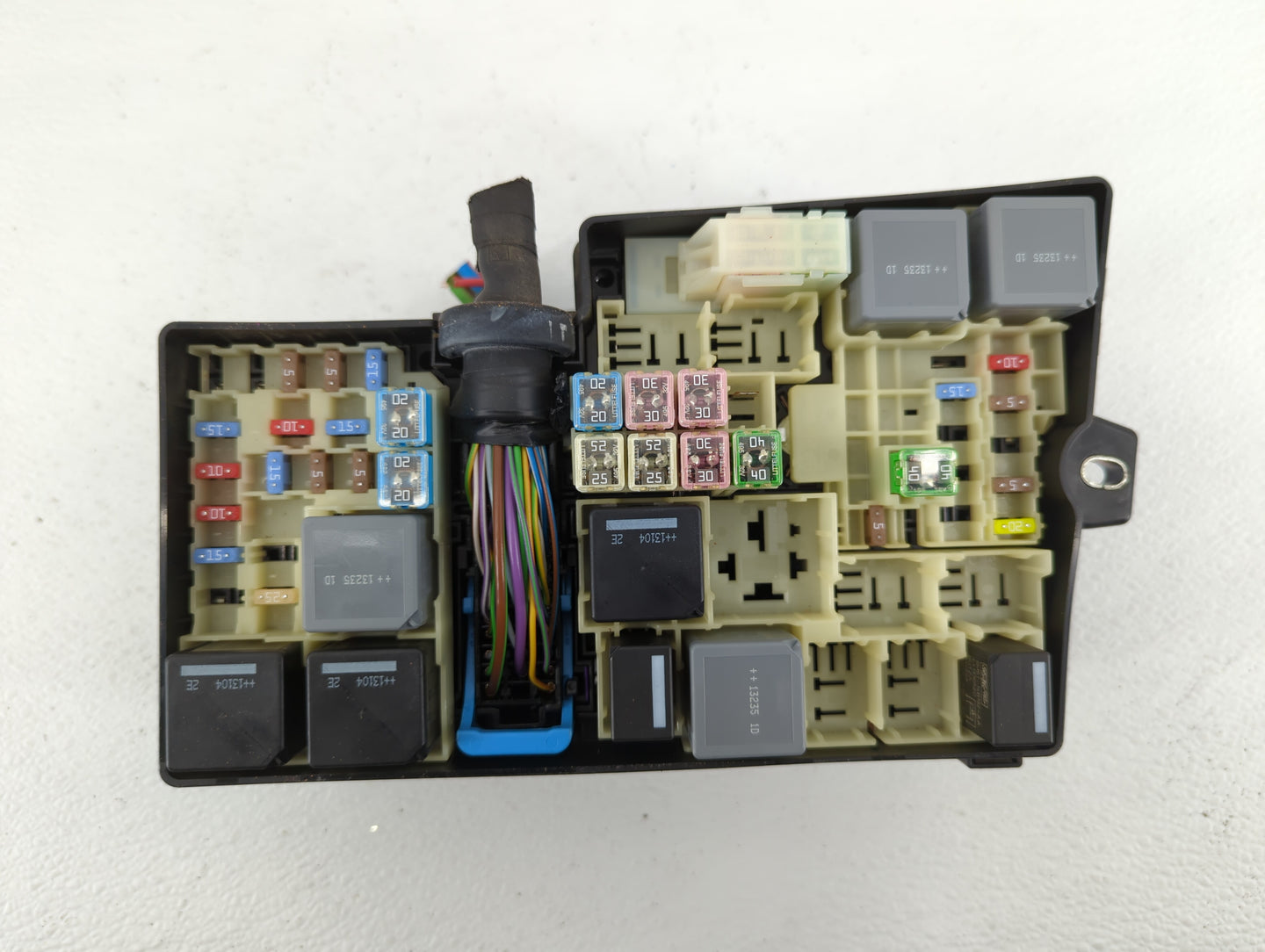 2013-2016 Ford Escape Fusebox Fuse Box Panel Relay Module P/N:AV6T-14A067-AC Fits Fits 2013 2014 2015 2016 OEM Used Auto Par