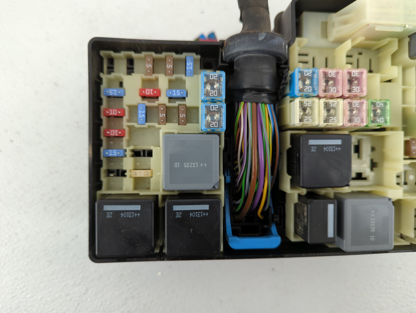 2013-2016 Ford Escape Fusebox Fuse Box Panel Relay Module P/N:AV6T-14A067-AC Fits Fits 2013 2014 2015 2016 OEM Used Auto Par