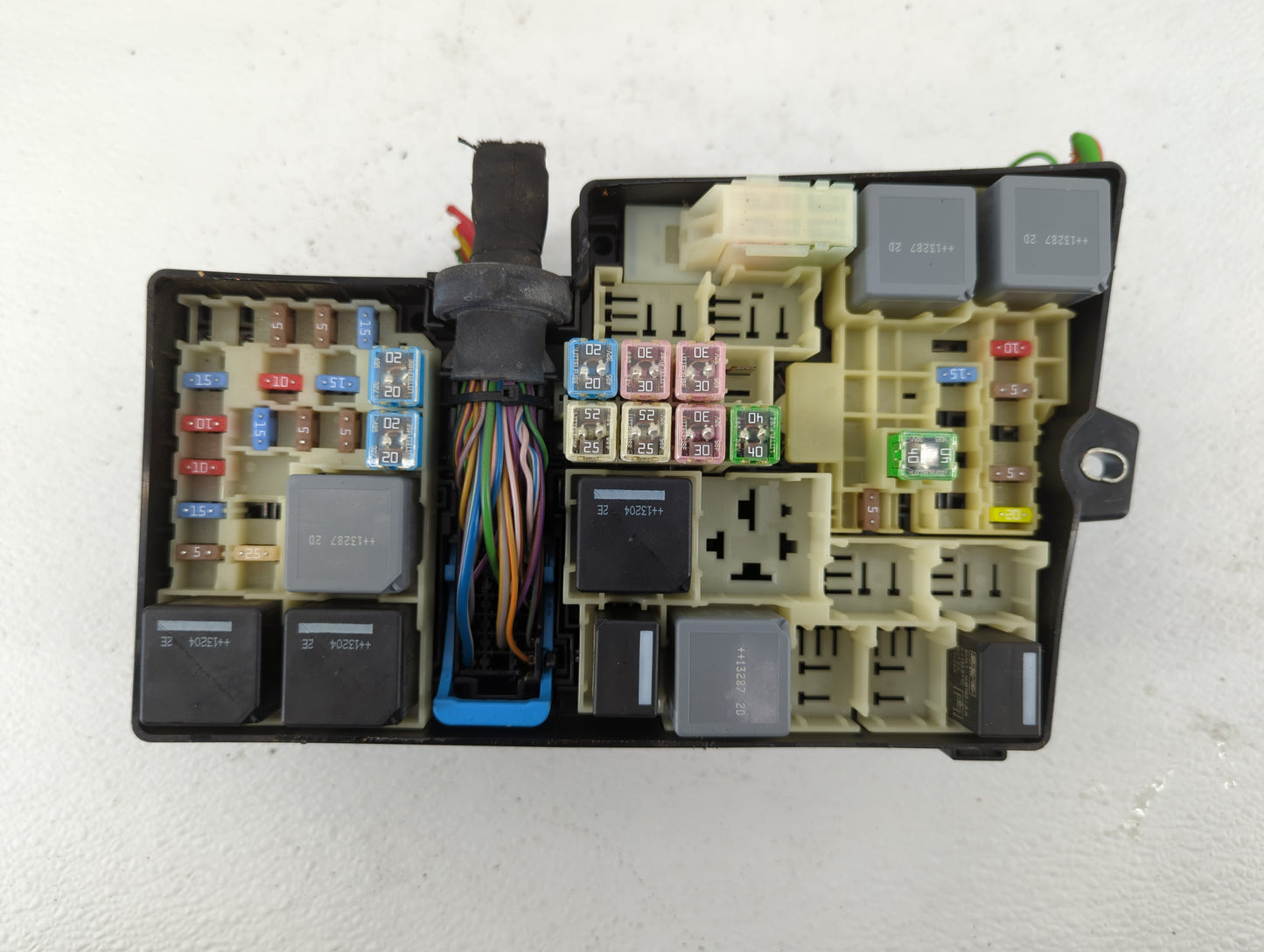 2013-2016 Ford Escape Fusebox Fuse Box Panel Relay Module P/N:AV6T-14A067-AC Fits Fits 2013 2014 2015 2016 OEM Used Auto Par