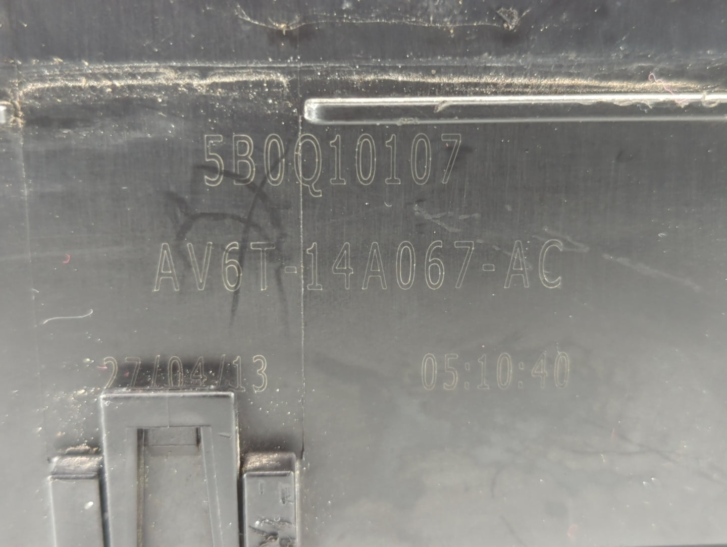 2013-2016 Ford Escape Fusebox Fuse Box Panel Relay Module P/N:AV6T-14A067-AC Fits Fits 2013 2014 2015 2016 OEM Used Auto Par