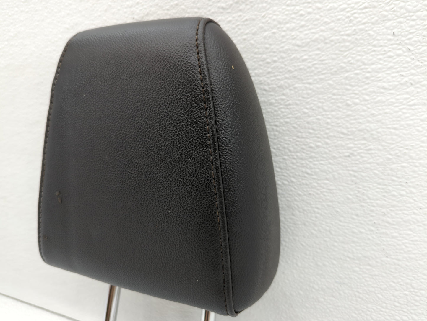 2013-2015 Ford Escape Headrest Head Rest Front Driver Passenger Seat - Oemusedautoparts1.com