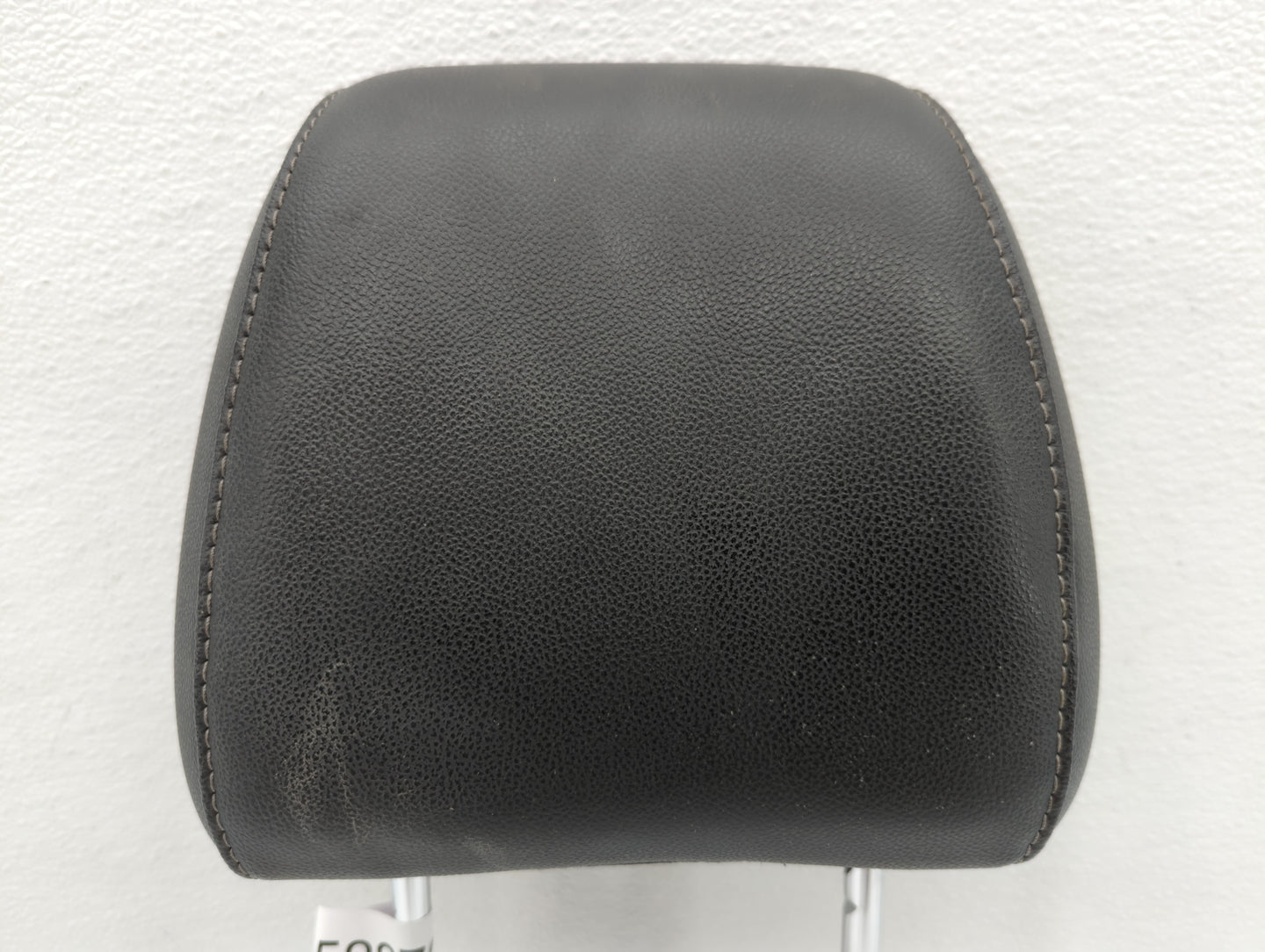 2013-2015 Ford Escape Headrest Head Rest Front Driver Passenger Seat - Oemusedautoparts1.com
