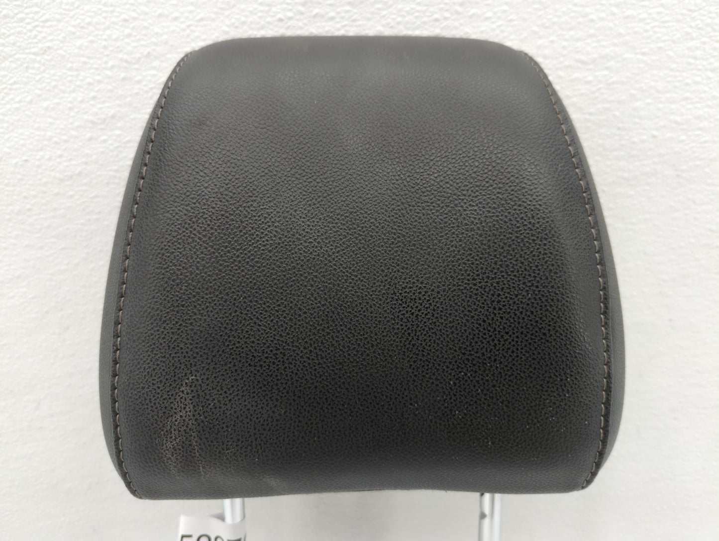2013-2015 Ford Escape Headrest Head Rest Front Driver Passenger Seat - Oemusedautoparts1.com
