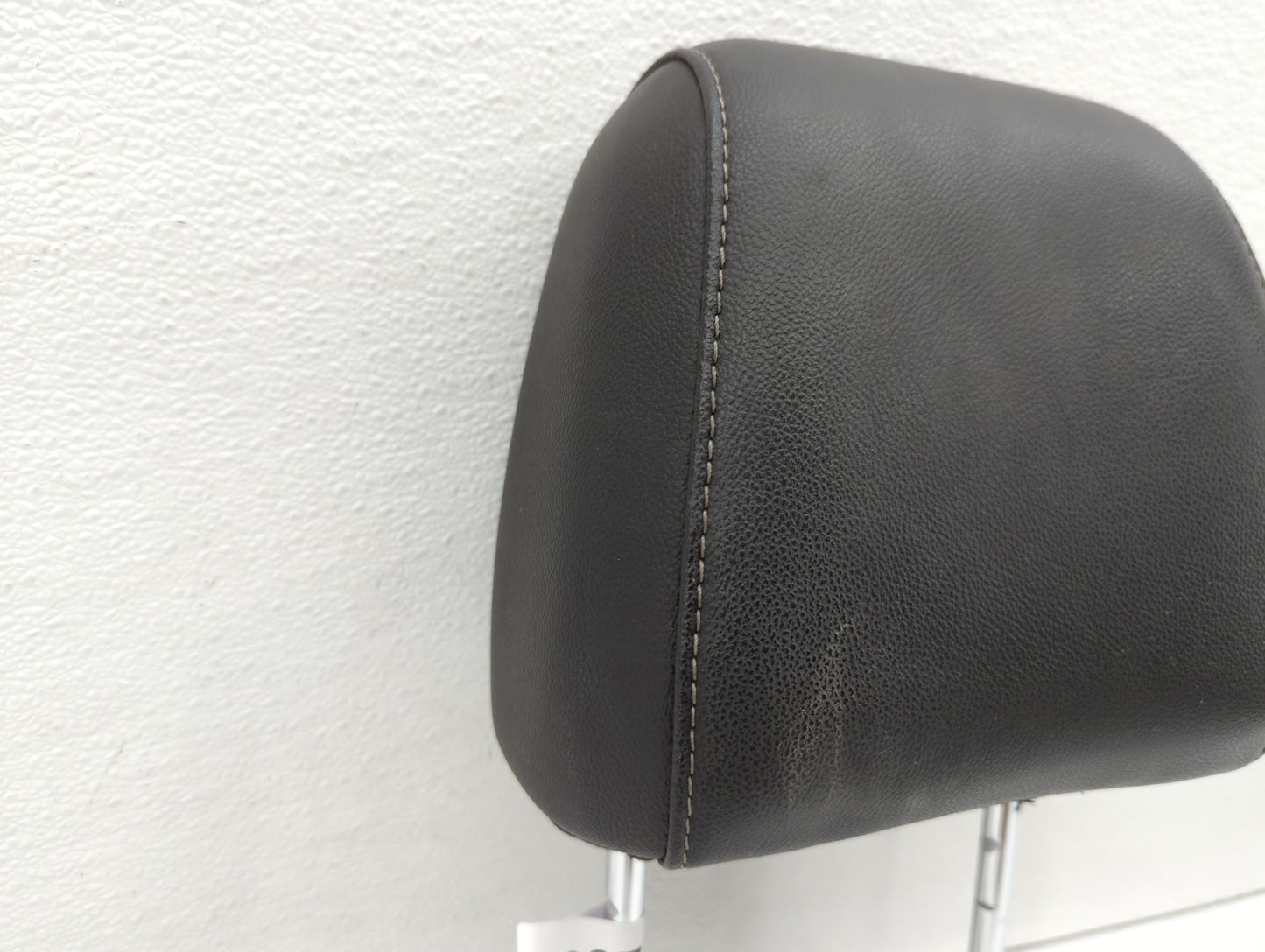 2013-2015 Ford Escape Headrest Head Rest Front Driver Passenger Seat - Oemusedautoparts1.com