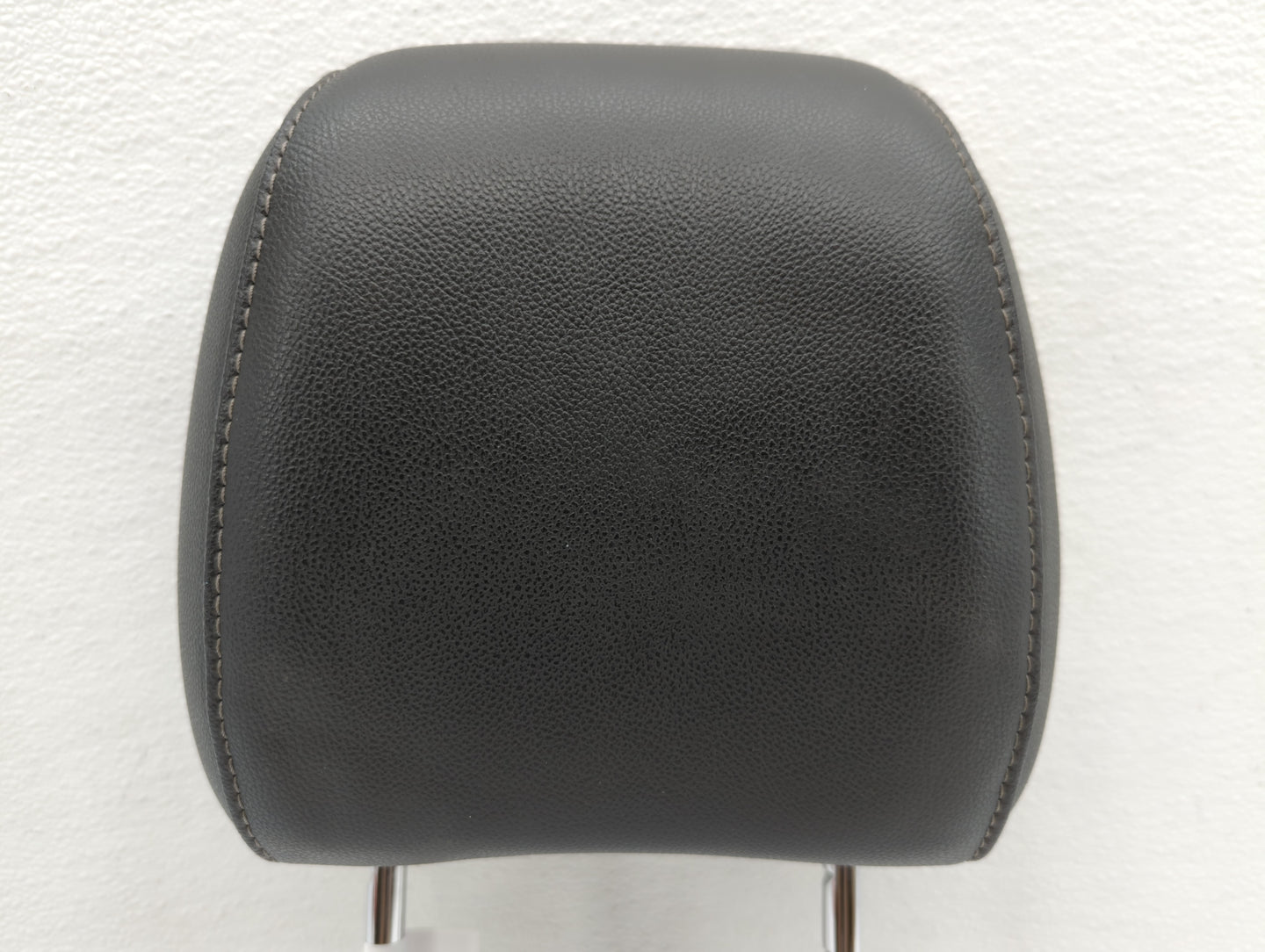 2013-2015 Ford Escape Headrest Head Rest Front Driver Passenger Seat - Oemusedautoparts1.com
