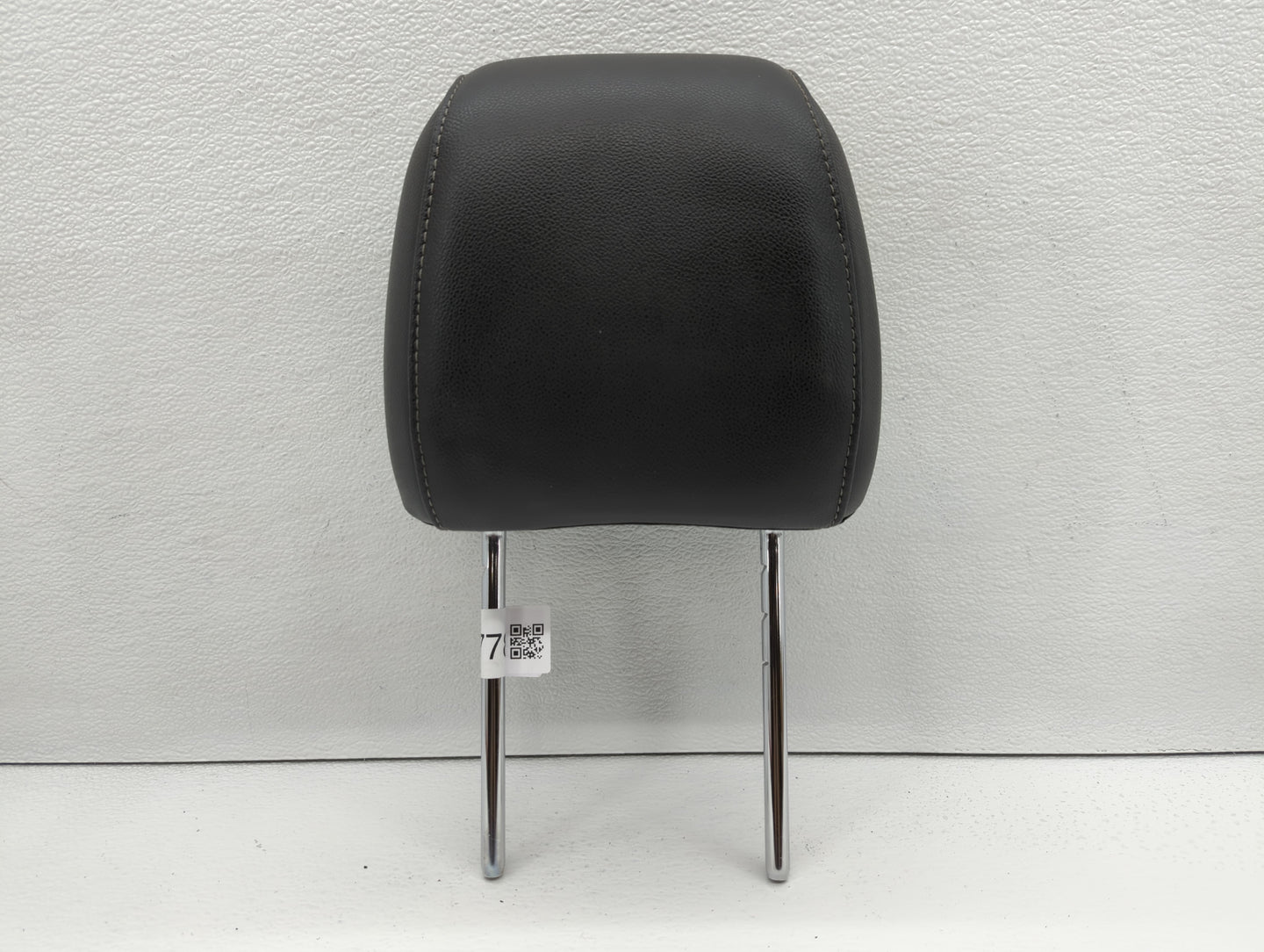 2013-2015 Ford Escape Headrest Head Rest Front Driver Passenger Seat - Oemusedautoparts1.com