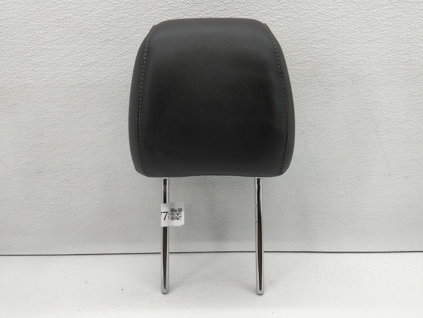 2013-2015 Ford Escape Headrest Head Rest Front Driver Passenger Seat - Oemusedautoparts1.com