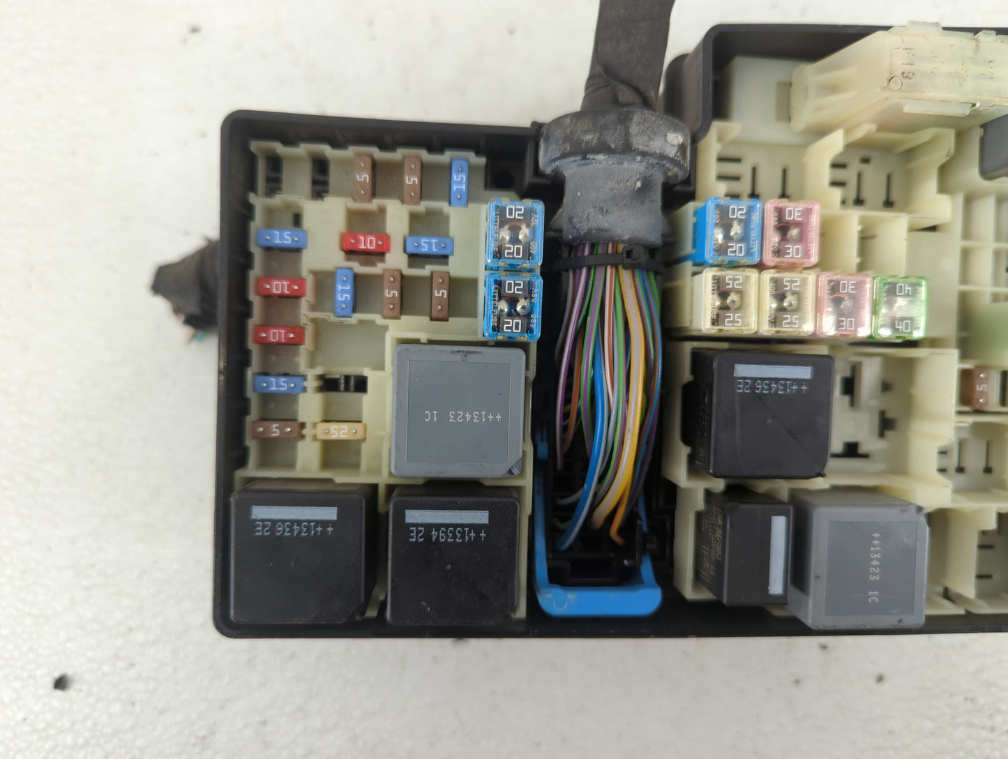 2013-2016 Ford Escape Fusebox Fuse Box Panel Relay Module P/N:AV6T-14A142-AB Fits Fits 2013 2014 2015 2016 OEM Used Auto Par