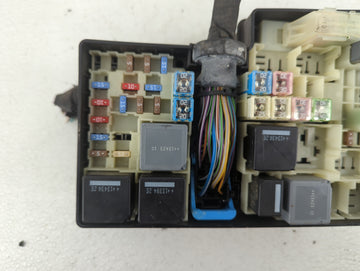 2013-2016 Ford Escape Fusebox Fuse Box Panel Relay Module P/N:AV6T-14A142-AB Fits Fits 2013 2014 2015 2016 OEM Used Auto Parts