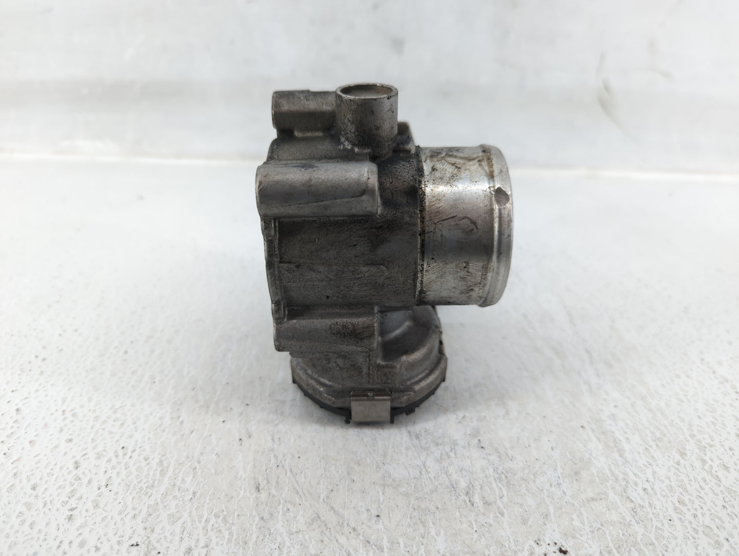 2013-2016 Ford Escape Throttle Body P/N:7S7G-9F991-CA Fits Fits 2013 2014 2015 2016 2017 2018 2019 OEM Used Auto Parts - Oem