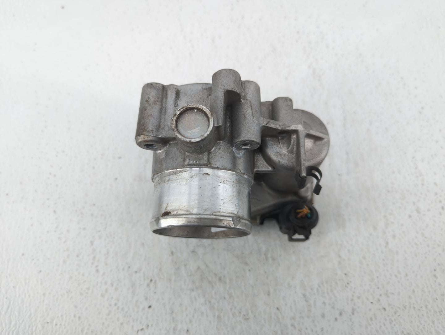 2013-2016 Ford Escape Throttle Body P/N:7S7G-9F991-CA Fits Fits 2013 2014 2015 2016 2017 2018 2019 OEM Used Auto Parts - Oem