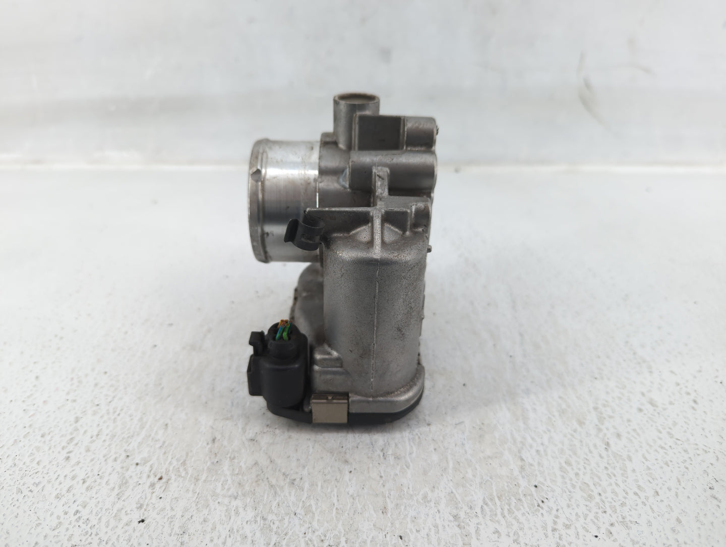 2013-2016 Ford Escape Throttle Body P/N:7S7G-9F991-CA Fits Fits 2013 2014 2015 2016 2017 2018 2019 OEM Used Auto Parts - Oem