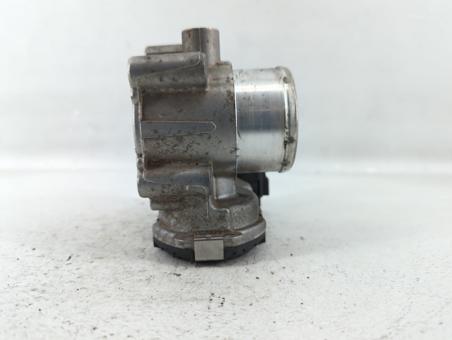 2013-2016 Ford Escape Throttle Body P/N:7S7G-9F991-CA Fits Fits 2013 2014 2015 2016 2017 2018 2019 OEM Used Auto Parts - Oem