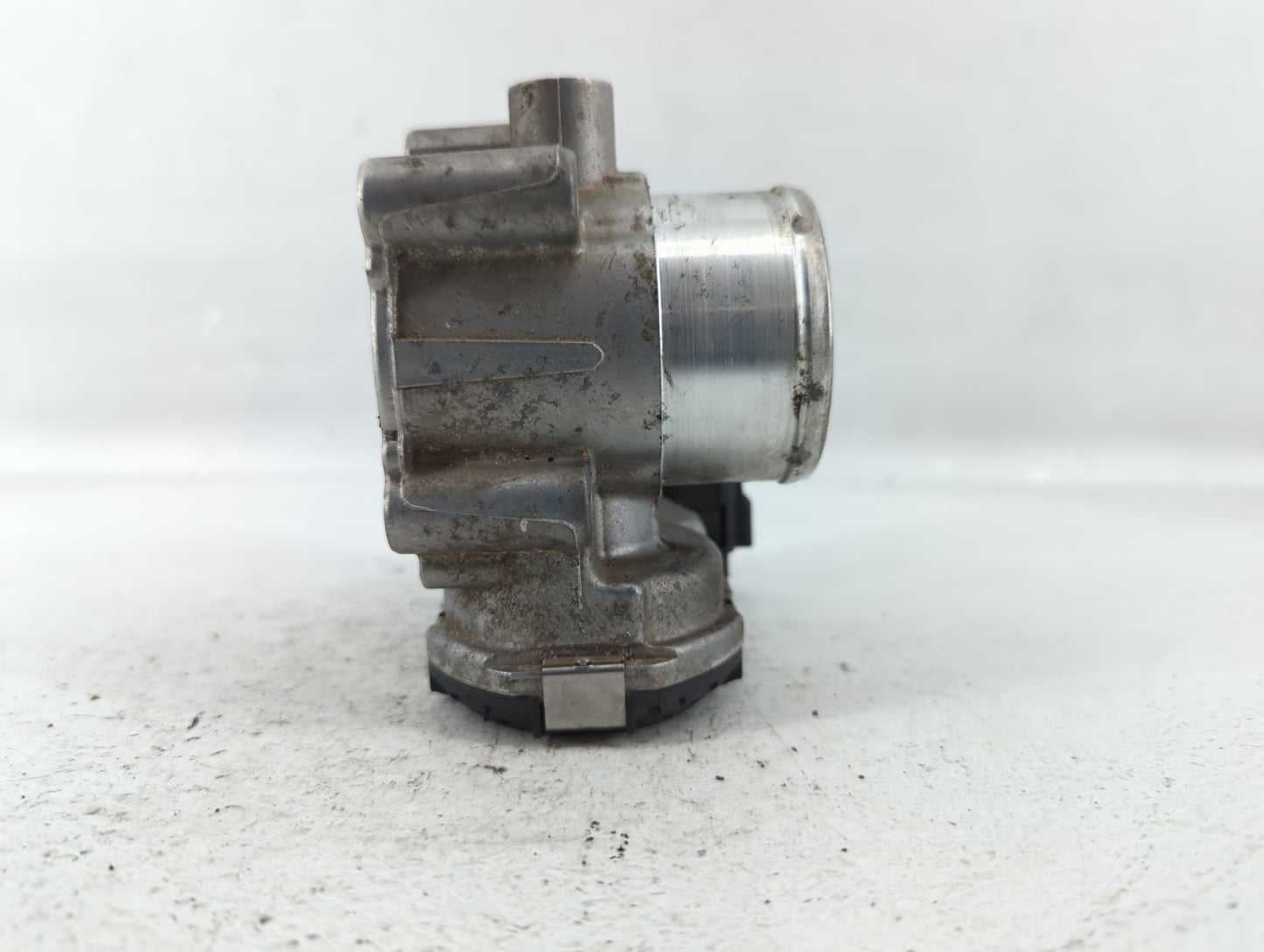 2013-2016 Ford Escape Throttle Body P/N:7S7G-9F991-CA Fits Fits 2013 2014 2015 2016 2017 2018 2019 OEM Used Auto Parts - Oem