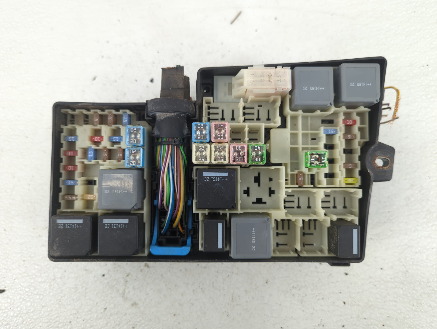 2013-2016 Ford Escape Fusebox Fuse Box Panel Relay Module P/N:AV6T-14A067-AD Fits Fits 2013 2014 2015 2016 OEM Used Auto Par