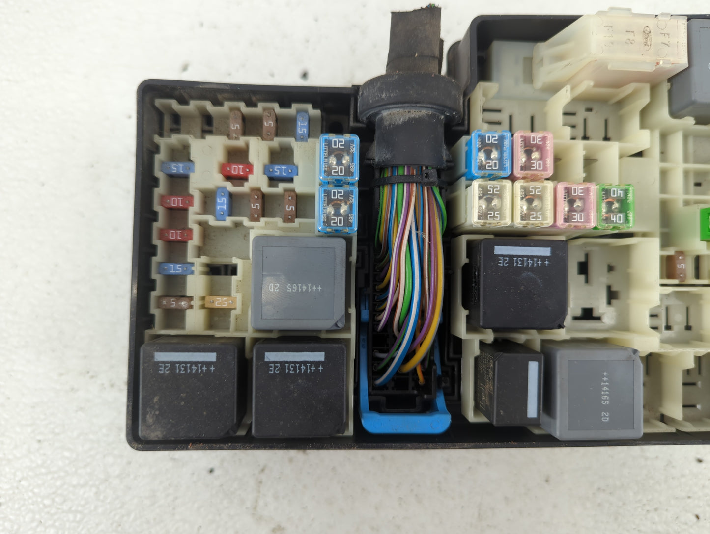 2013-2016 Ford Escape Fusebox Fuse Box Panel Relay Module P/N:AV6T-14A067-AD Fits Fits 2013 2014 2015 2016 OEM Used Auto Par