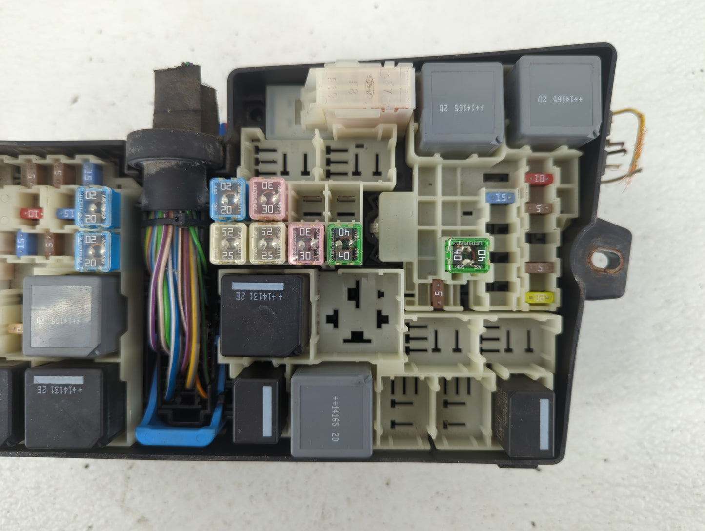 2013-2016 Ford Escape Fusebox Fuse Box Panel Relay Module P/N:AV6T-14A067-AD Fits Fits 2013 2014 2015 2016 OEM Used Auto Par