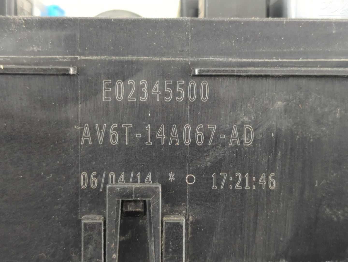 2013-2016 Ford Escape Fusebox Fuse Box Panel Relay Module P/N:AV6T-14A067-AD Fits Fits 2013 2014 2015 2016 OEM Used Auto Par