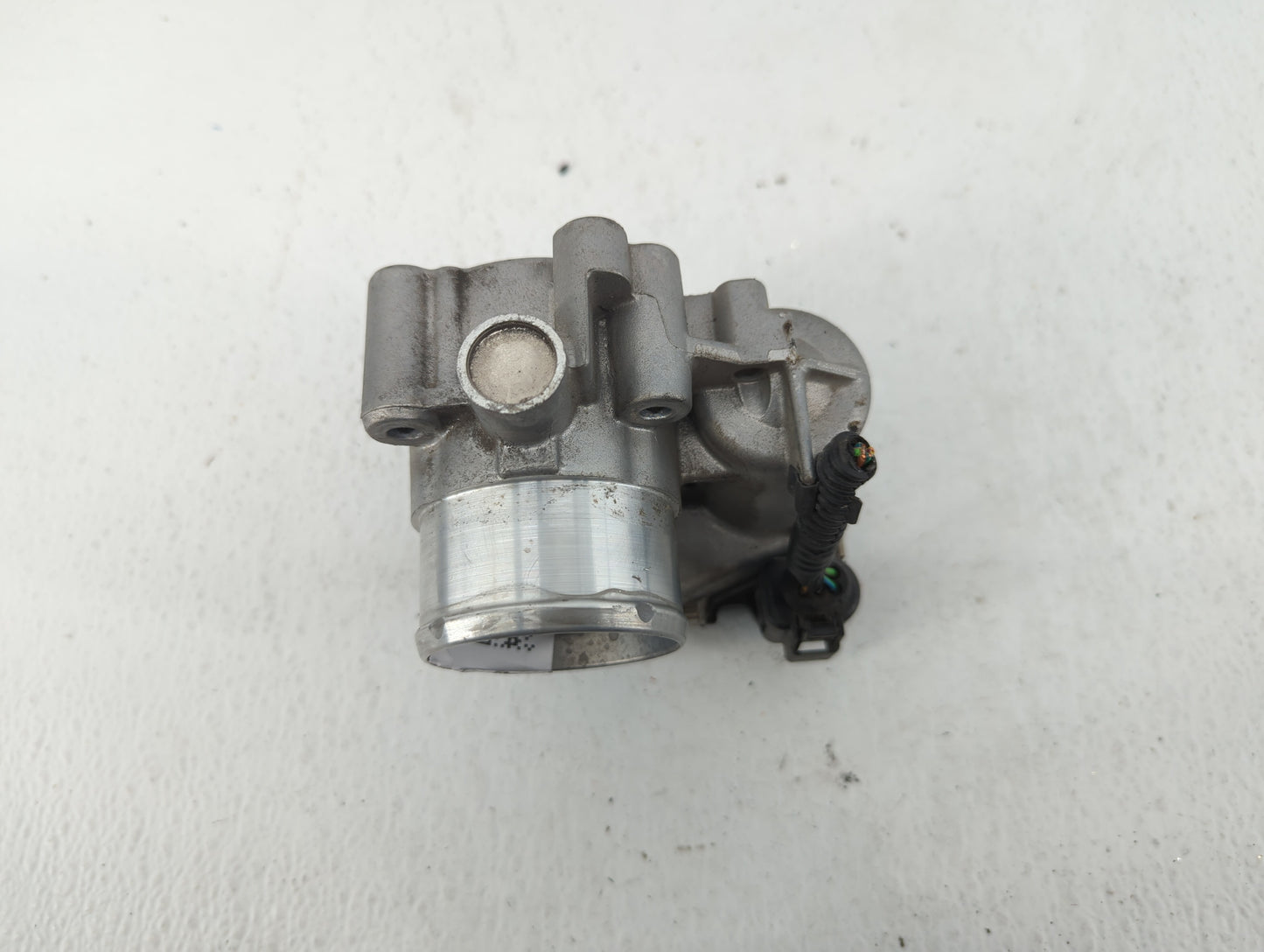 2013-2016 Ford Escape Throttle Body P/N:7S7G-9F991-CA Fits Fits 2013 2014 2015 2016 2017 2018 2019 OEM Used Auto Parts - Oem