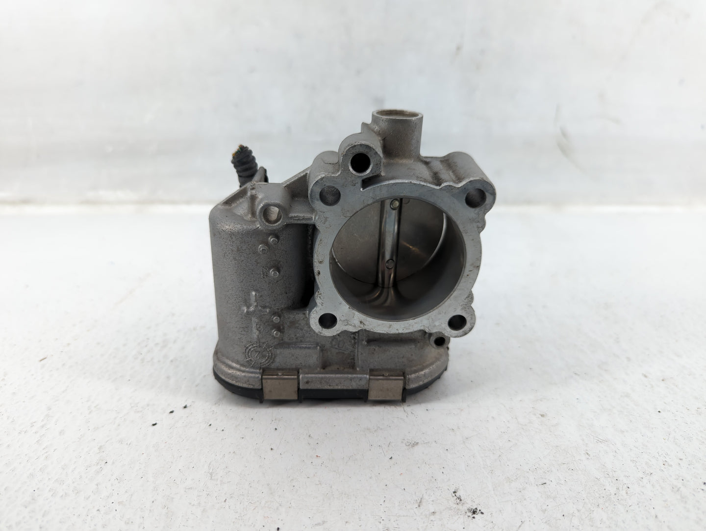 2013-2016 Ford Escape Throttle Body P/N:7S7G-9F991-CA Fits Fits 2013 2014 2015 2016 2017 2018 2019 OEM Used Auto Parts - Oem