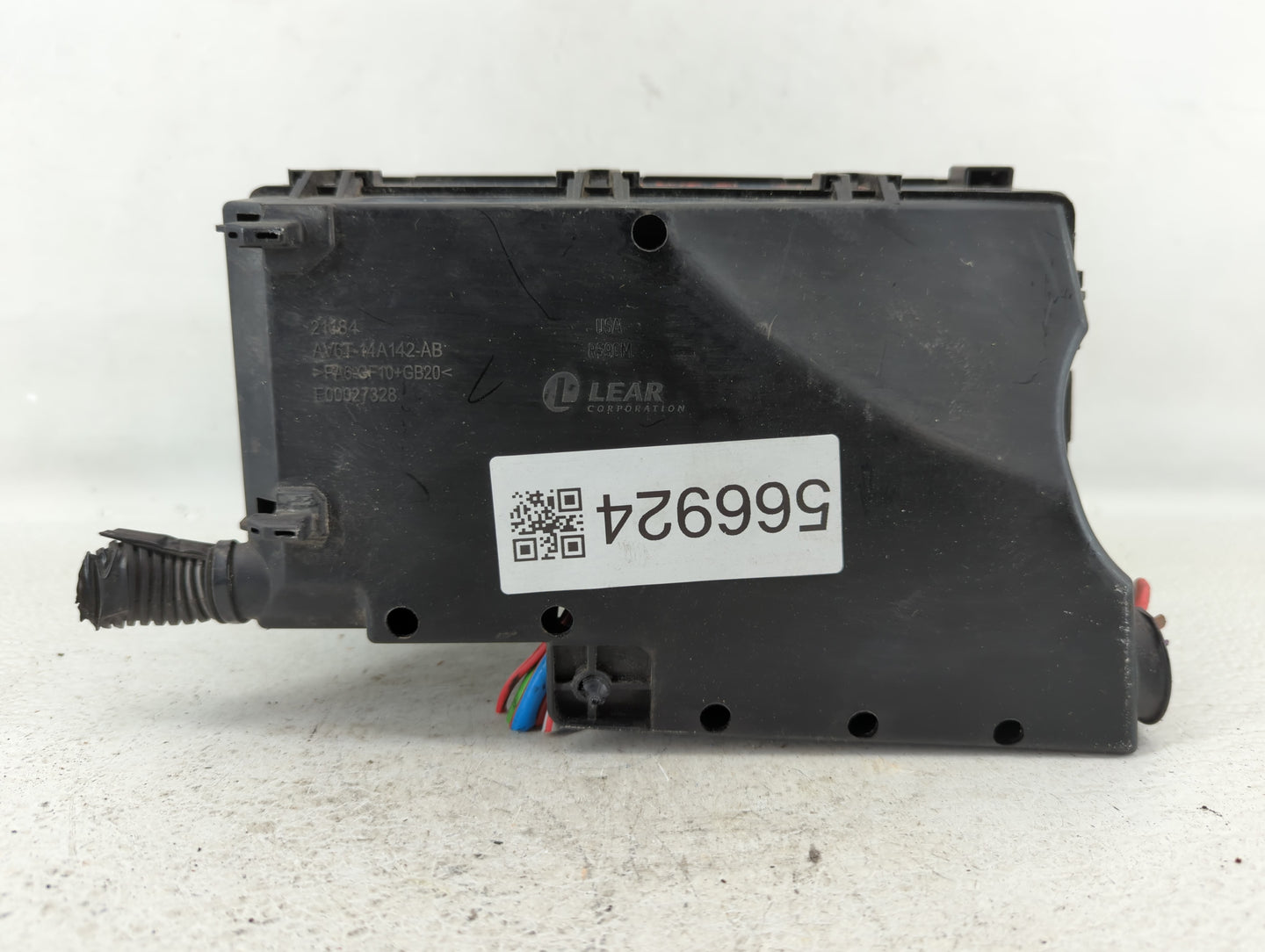 2013-2016 Ford Escape Fusebox Fuse Box Panel Relay Module P/N:AV6T-14A142-AB Fits Fits 2013 2014 2015 2016 OEM Used Auto Par