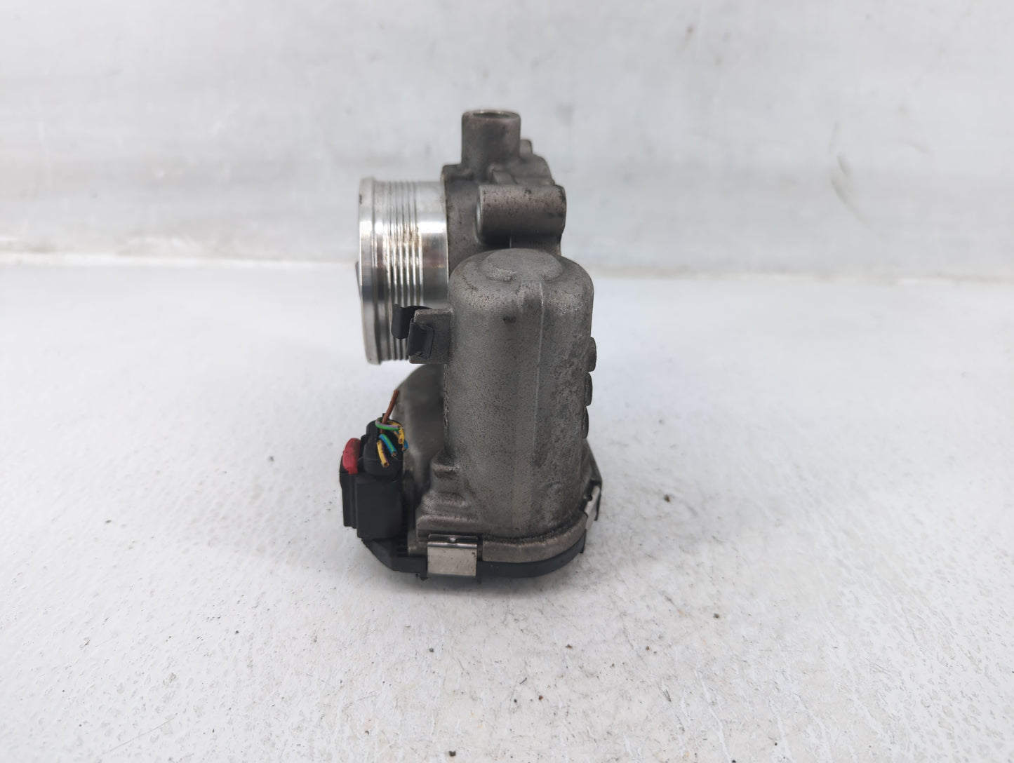 2013-2016 Ford Escape Throttle Body P/N:CM5E 9F991 AD Fits Fits 2012 2013 2014 2015 2016 2017 OEM Used Auto Parts - Oemuseda