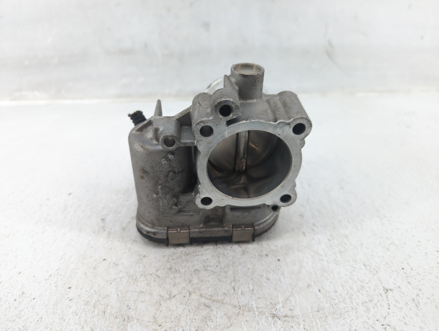 2013-2016 Ford Escape Throttle Body P/N:7S7G-9F991-CA Fits Fits 2013 2014 2015 2016 2017 2018 2019 OEM Used Auto Parts - Oem