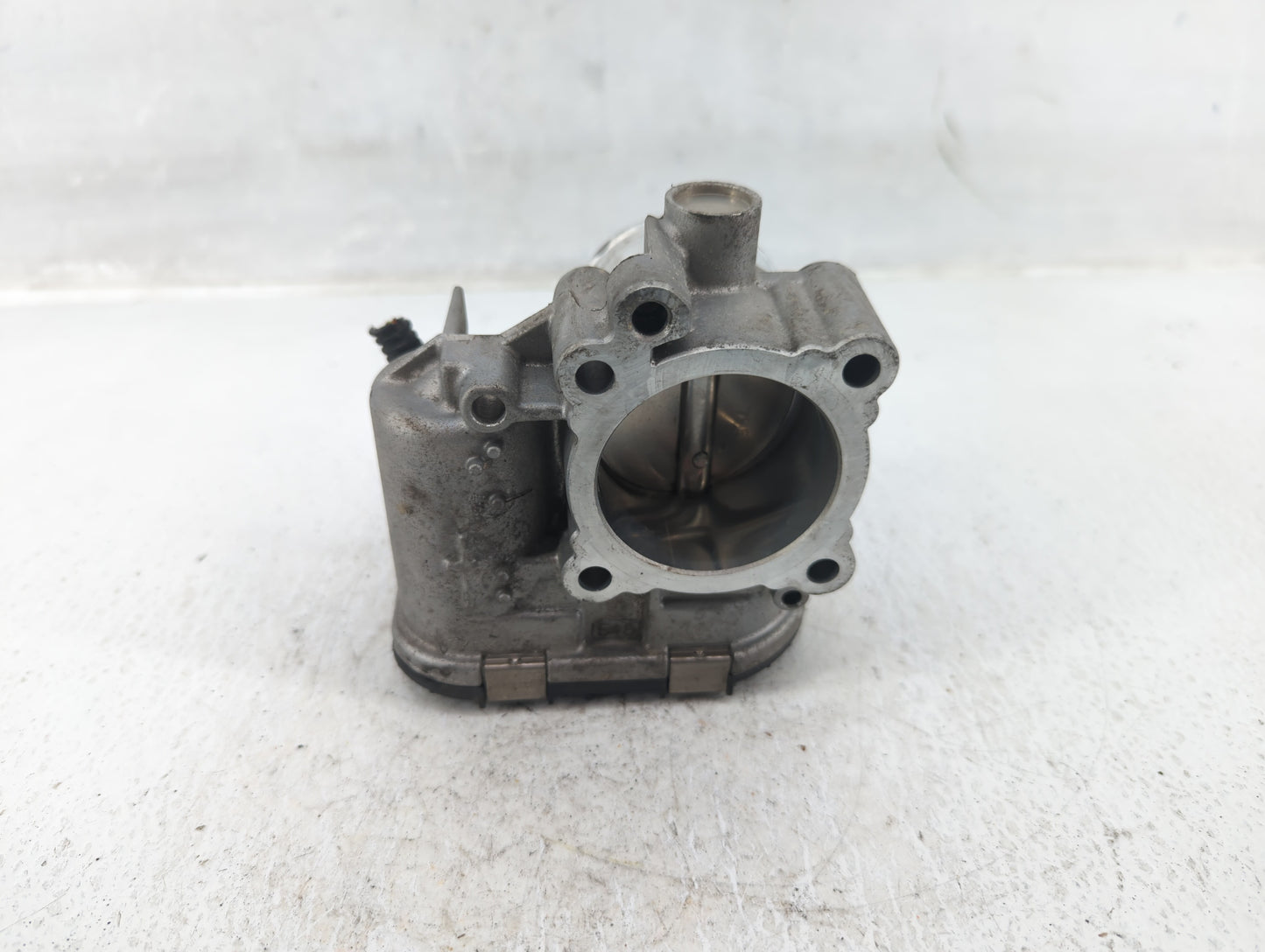 2013-2016 Ford Escape Throttle Body P/N:7S7G-9F991-CA Fits Fits 2013 2014 2015 2016 2017 2018 2019 OEM Used Auto Parts - Oem
