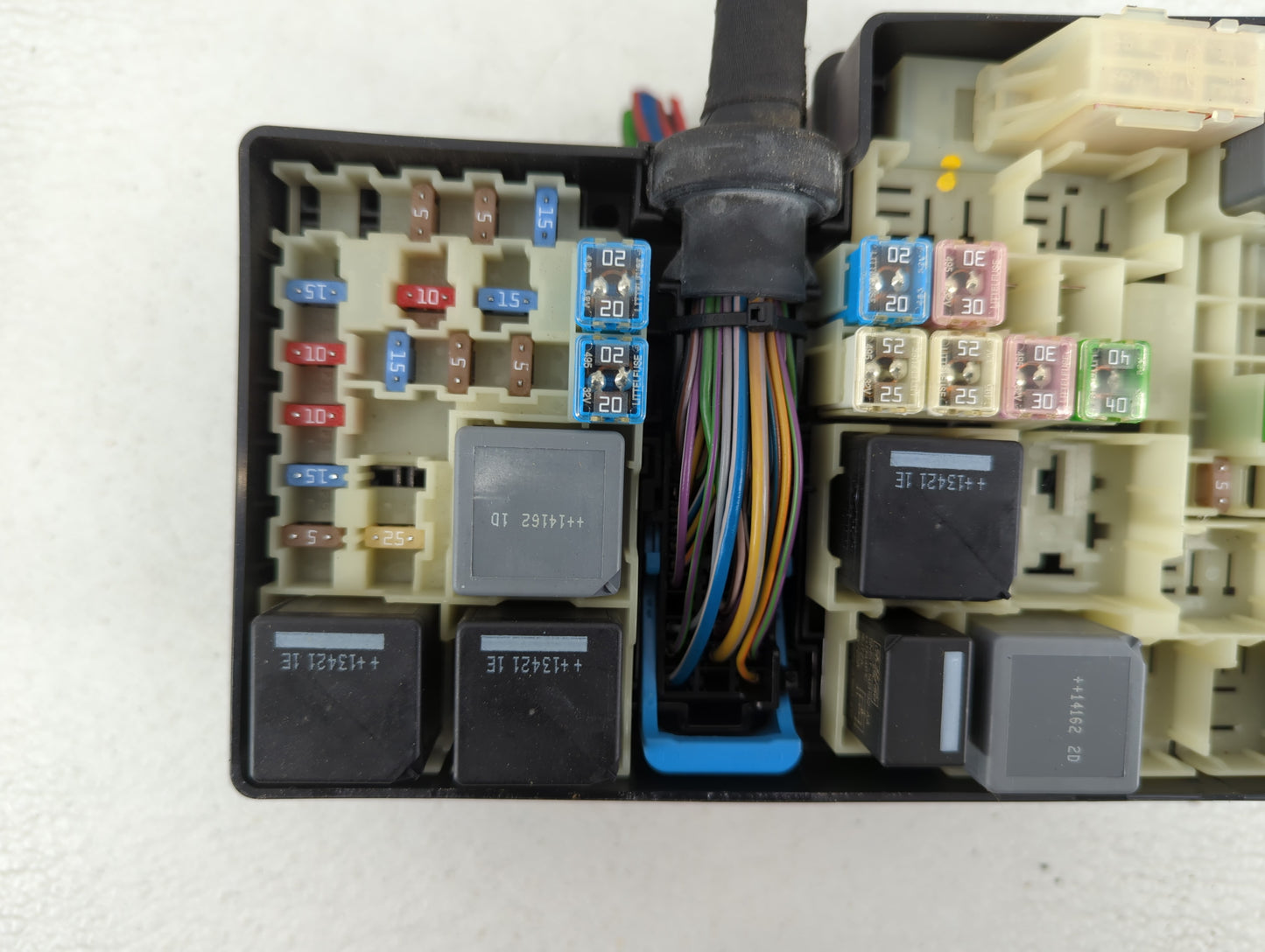 2013-2016 Ford Escape Fusebox Fuse Box Panel Relay Module P/N:AV6T-14A067-AD Fits Fits 2013 2014 2015 2016 OEM Used Auto Par