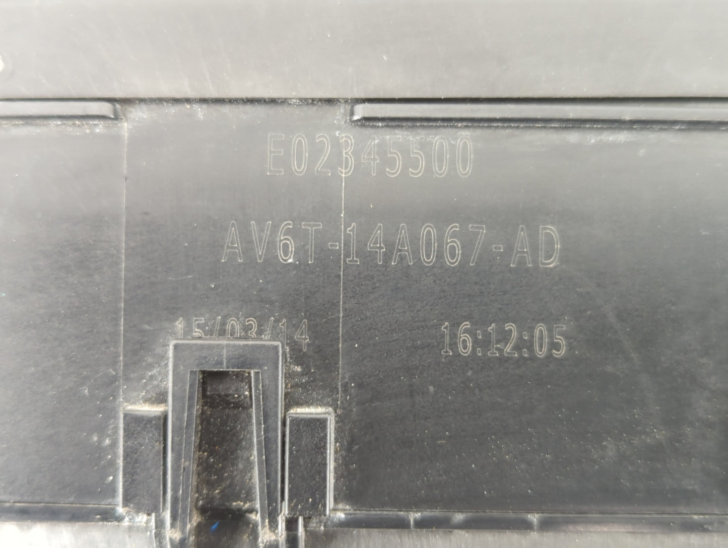 2013-2016 Ford Escape Fusebox Fuse Box Panel Relay Module P/N:AV6T-14A067-AD Fits Fits 2013 2014 2015 2016 OEM Used Auto Par